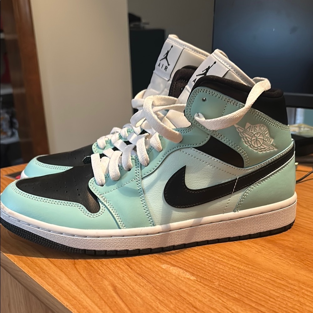 Jordan Women's Sneakers in Mint and Black
